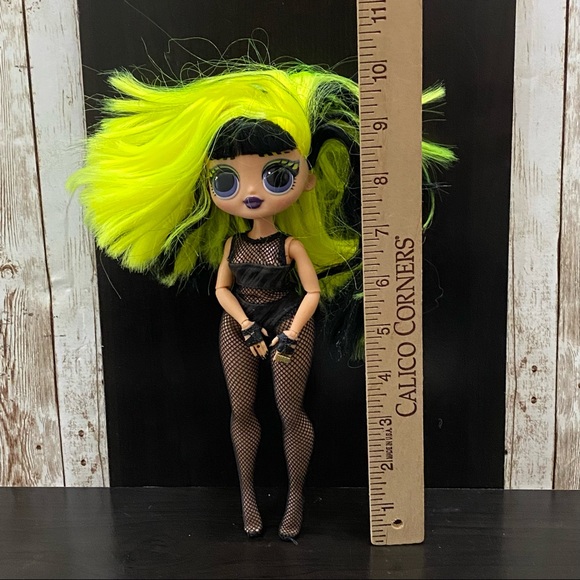 L.O.L Surprise OMG Bhad Gurl Bhaddie Gurl 9" Fashion Doll - Picture 2 of 7